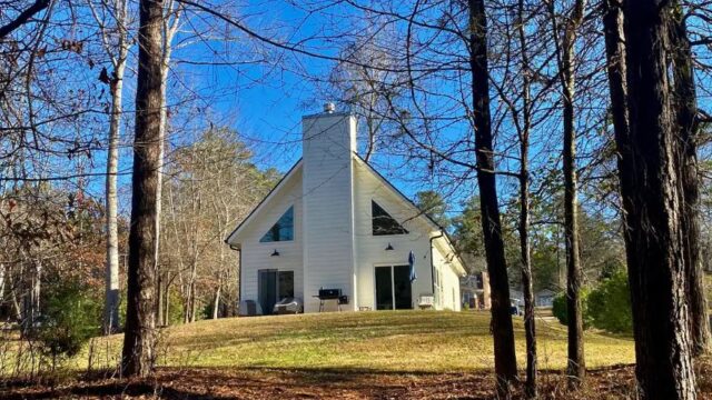 Cazy Homes Lake Lanier House