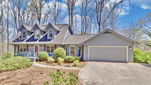 Beautiful Lake Lanier home with hot tub and double decker dock